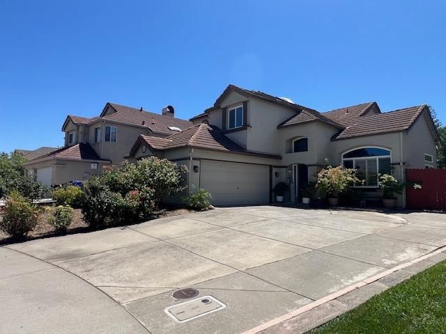 6100 Belfield Cir, Elk Grove, CA 95758
