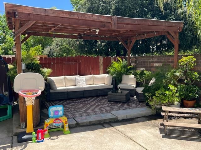 6100 Belfield Cir, Elk Grove, CA 95758