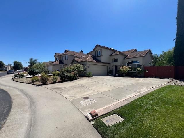 6100 Belfield Cir, Elk Grove, CA 95758