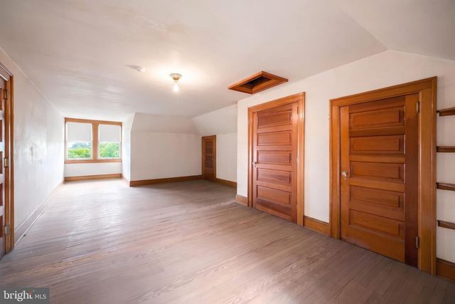 41 W MAIN ST, Fawn Grove, PA 17321