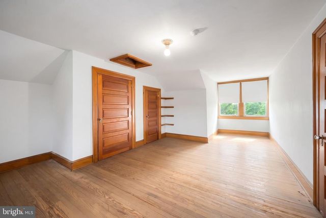41 W MAIN ST, Fawn Grove, PA 17321