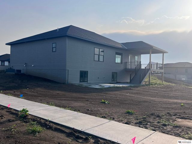 8023 Ephraem Lane, Lincoln, NE 68516