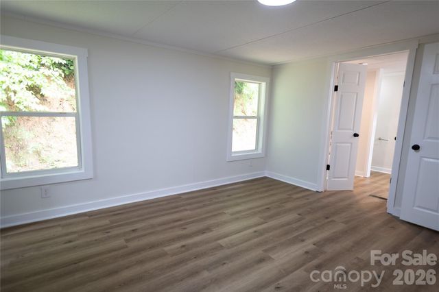 559 Old Quebec Road, Lake Toxaway, NC 28747