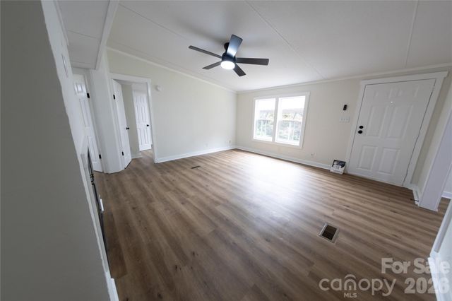 559 Old Quebec Road, Lake Toxaway, NC 28747