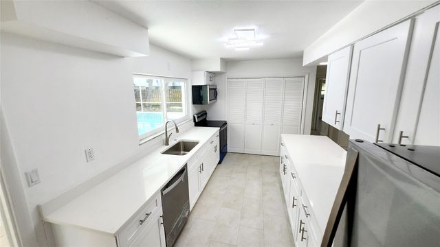 1715 York Court, Fort Pierce, FL 34982