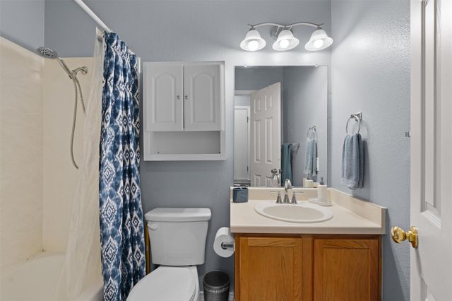 128 Steven ST, Hutto, TX 78634