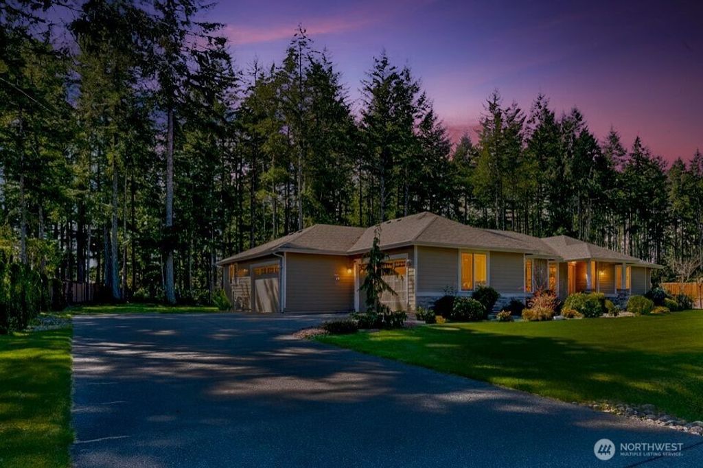 7709 Swift Lane NE, Olympia, WA 98516