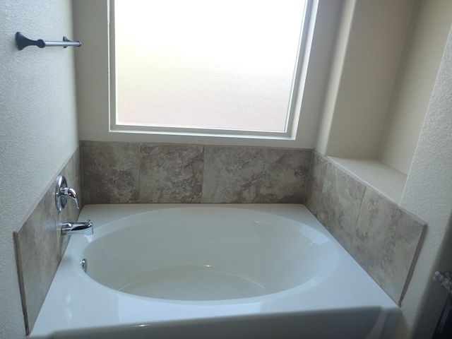 13836 HOLLYWOOD Drive, Horizon City, TX 79928