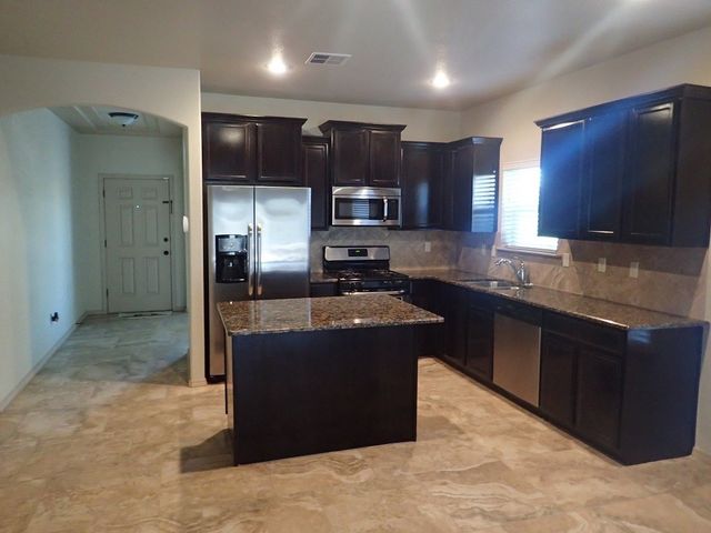 13836 HOLLYWOOD Drive, Horizon City, TX 79928