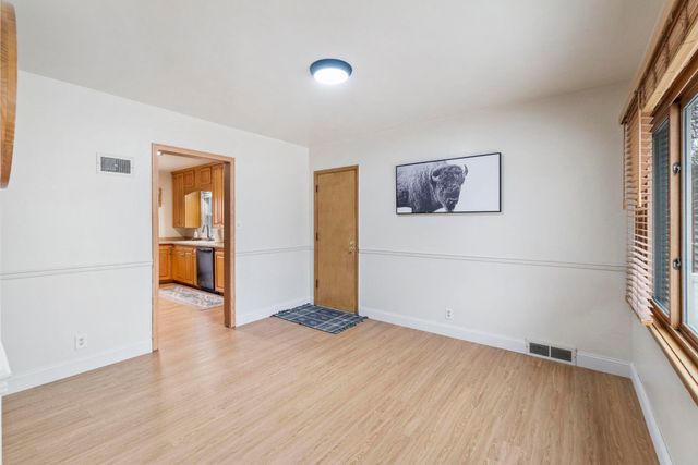 105 Cornwall Avenue, Waterloo, IA 50702