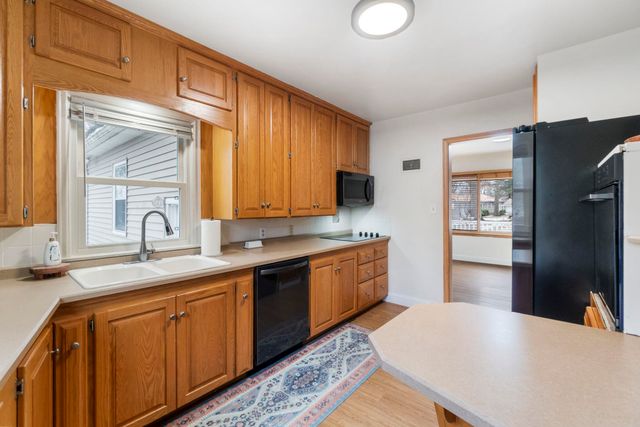 105 Cornwall Avenue, Waterloo, IA 50702