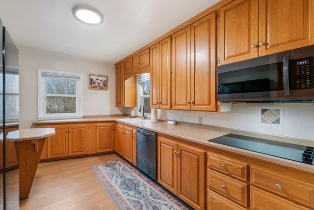 105 Cornwall Avenue, Waterloo, IA 50702