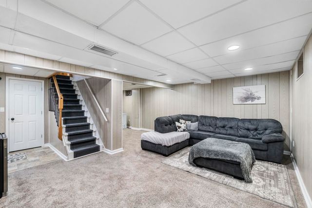 105 Cornwall Avenue, Waterloo, IA 50702