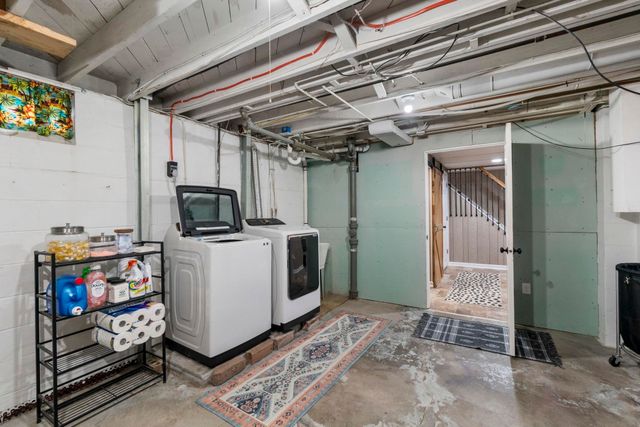 105 Cornwall Avenue, Waterloo, IA 50702