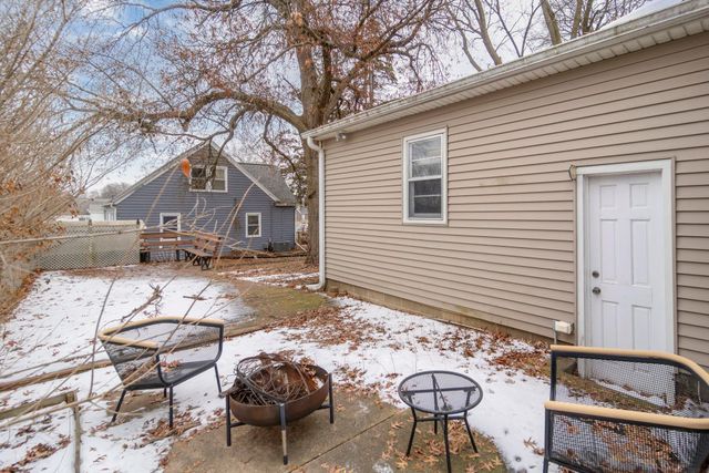 105 Cornwall Avenue, Waterloo, IA 50702