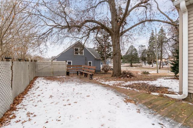 105 Cornwall Avenue, Waterloo, IA 50702