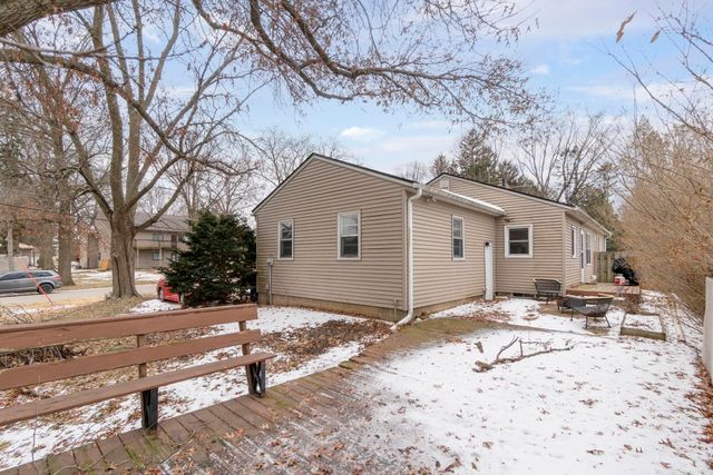 105 Cornwall Avenue, Waterloo, IA 50702