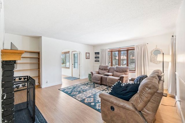 105 Cornwall Avenue, Waterloo, IA 50702