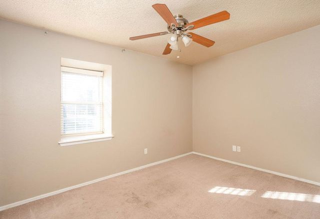 11421 N May Avenue B, Oklahoma City, OK 73120