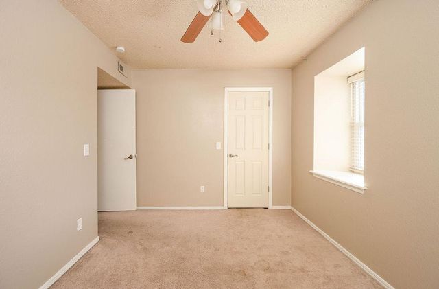 11421 N May Avenue B, Oklahoma City, OK 73120