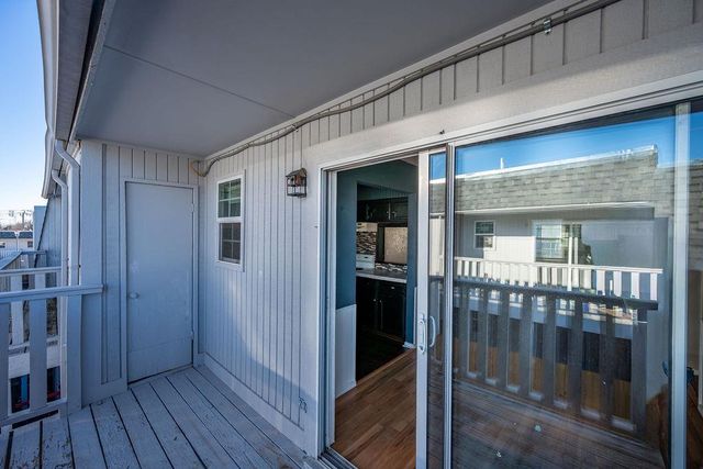 11421 N May Avenue B, Oklahoma City, OK 73120