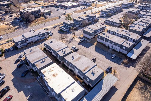 11421 N May Avenue B, Oklahoma City, OK 73120