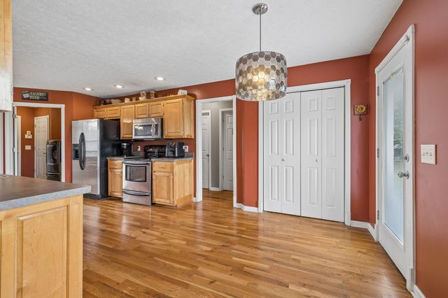 104 Mesa Drive, Portland, TN 37148