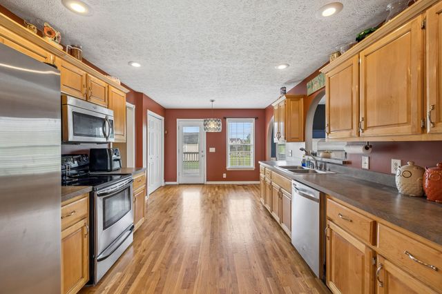 104 Mesa Drive, Portland, TN 37148