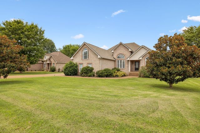 104 Mesa Drive, Portland, TN 37148