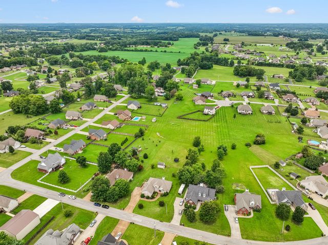 104 Mesa Drive, Portland, TN 37148