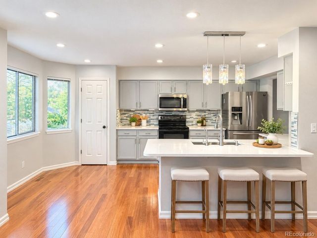 9557 Brentford Dr, Highlands Ranch, CO 80130