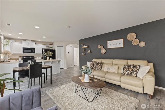 4405 E Roosevelt Avenue, Tacoma, WA 98404