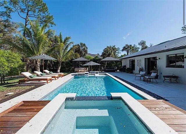 3661 7th AVE SW, Naples, FL 34117