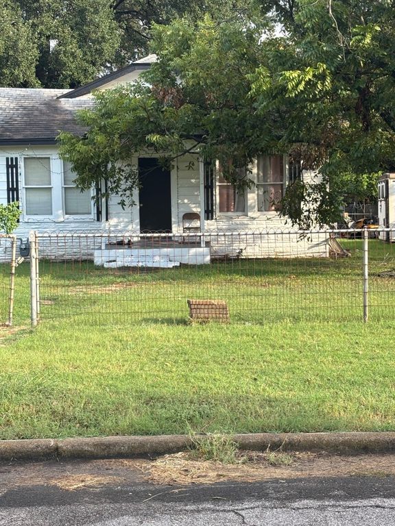 1528-1532 McFerrin, Waco, TX 78708
