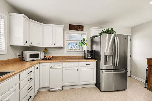 3216 Flat Swamp Road, Denton, NC 27239