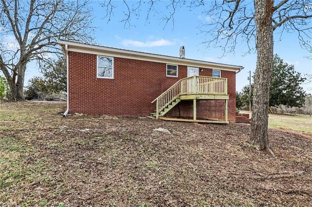 3216 Flat Swamp Road, Denton, NC 27239