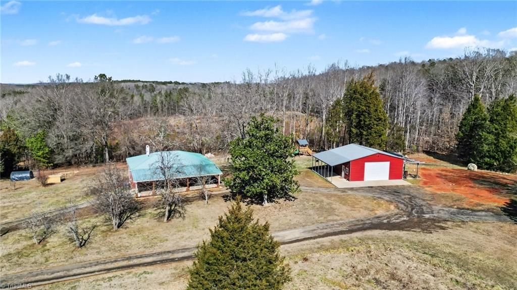 3216 Flat Swamp Road, Denton, NC 27239