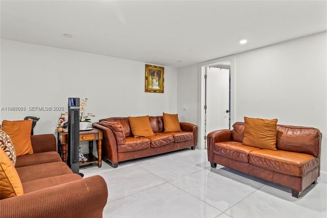 860 Curtiss Dr 0, Opa-locka, FL 33054