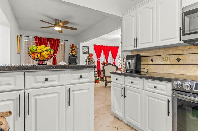 860 Curtiss Dr 0, Opa-locka, FL 33054