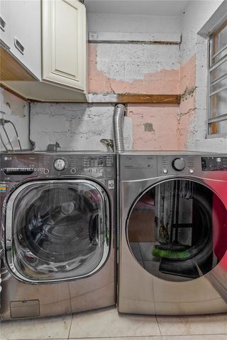 860 Curtiss Dr 0, Opa-locka, FL 33054