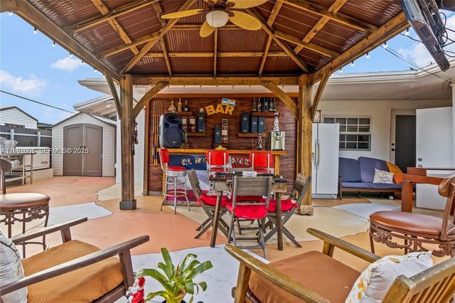 860 Curtiss Dr 0, Opa-locka, FL 33054