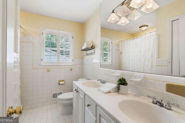 2608 Hawthorne Drive NE, Atlanta, GA 30345