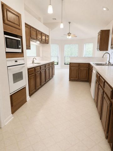 3307 Rushwood Lane, Sugar Land, TX 77479