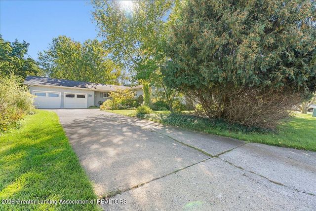 1678 Stonehaven Drive, Holt, MI 48842