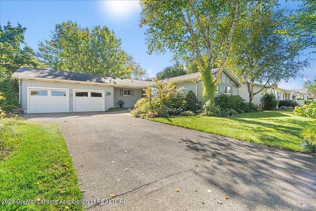 1678 Stonehaven Drive, Holt, MI 48842