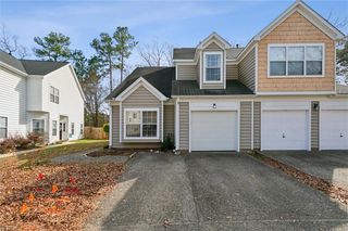 121 Dorothy DR, Yorktown, VA 23692