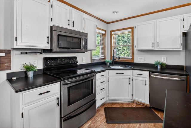 117 Knutson Drive, Madison, WI 53704