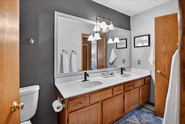 117 Knutson Drive, Madison, WI 53704