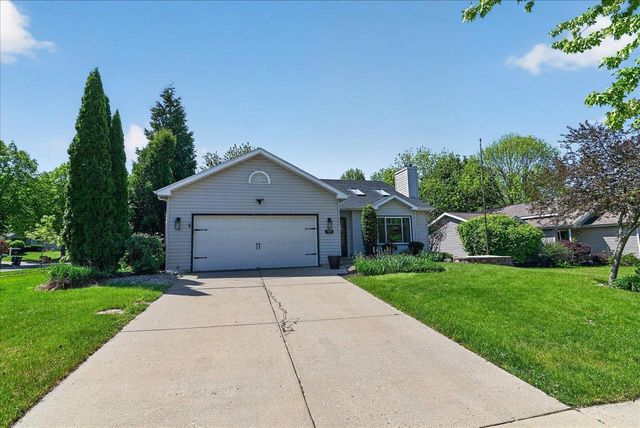 117 Knutson Drive, Madison, WI 53704