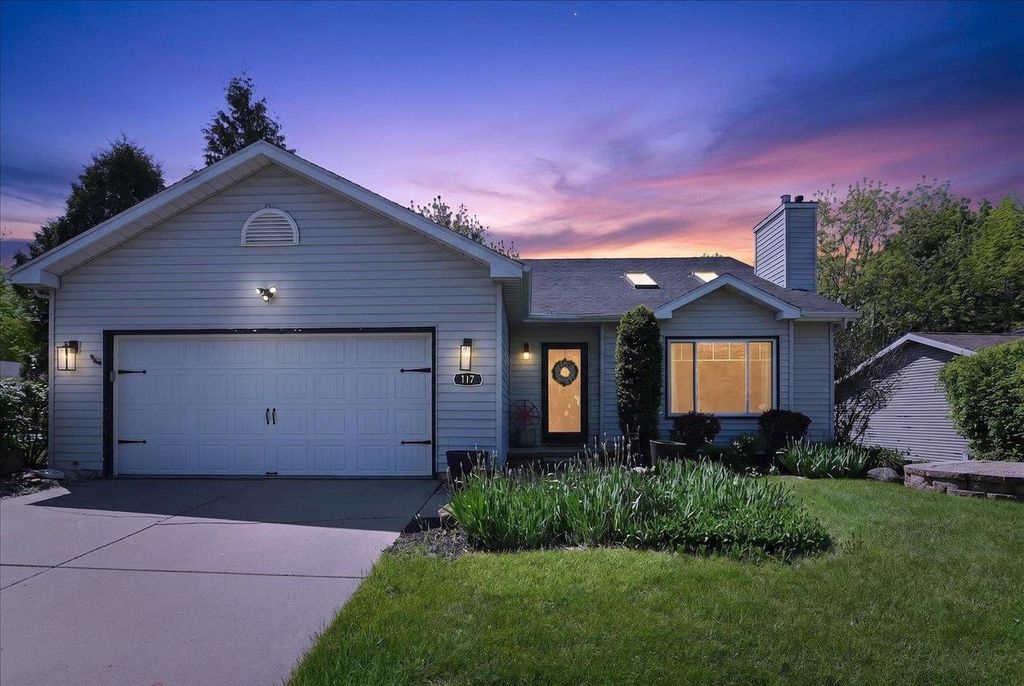 117 Knutson Drive, Madison, WI 53704